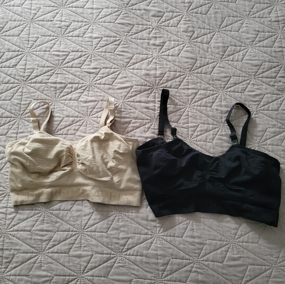Two Kindred Bravely pumping bras - large